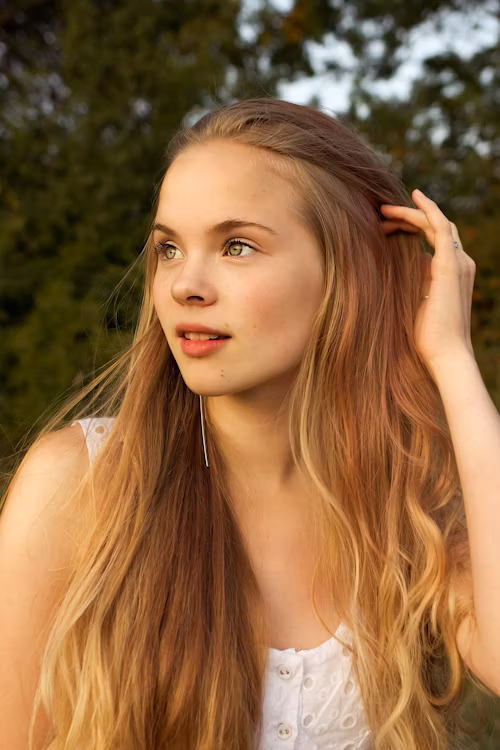Youthful Skin Tips - 10 Easy Steps to Look Younger!